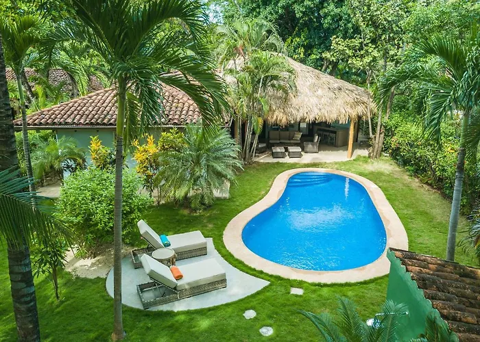 Tropical Retreat - Private Pool, Steps To Villa *