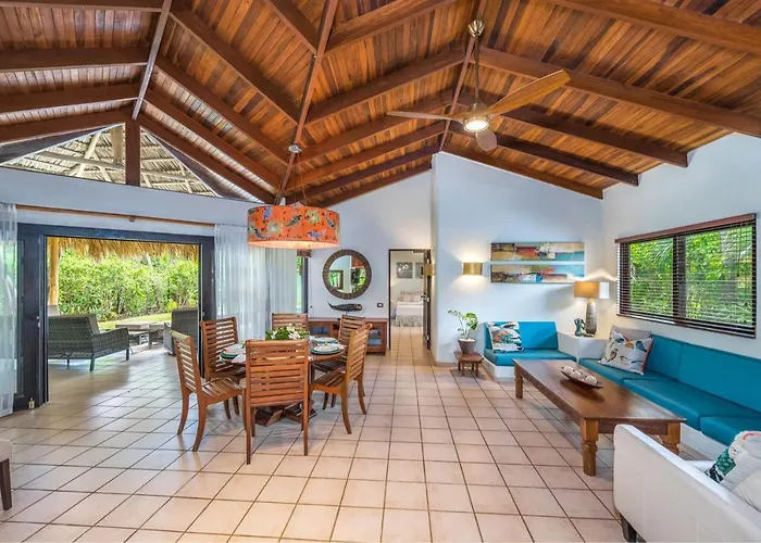 Villa Tropical Retreat - Private Pool, Steps To Tamarindo