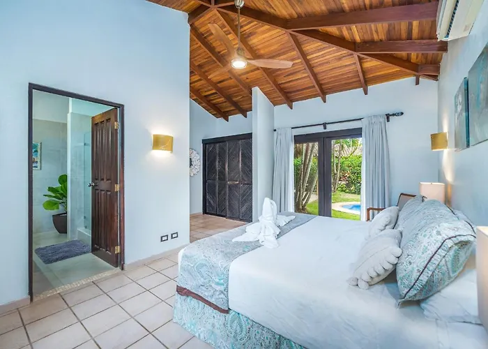 Tropical Retreat - Private Pool, Steps To Villa Tamarindo